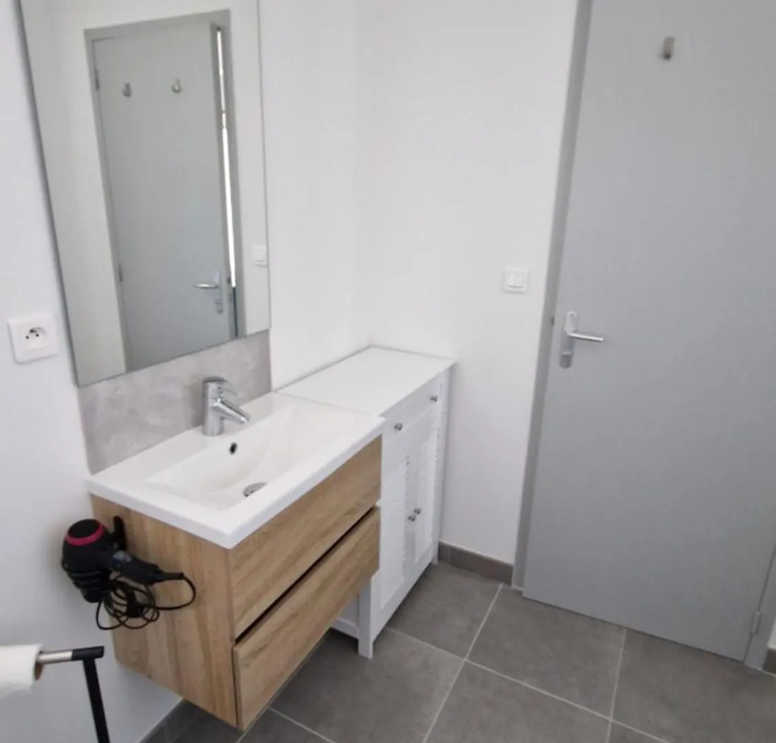 Appartement Dmv Longaulnay 0*,